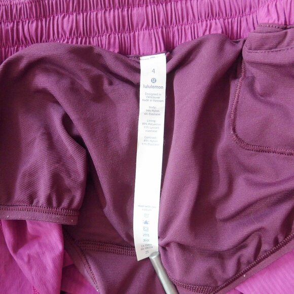 Lululemon Women 4 Deep Fuchsia Shorts - Picture 8 of 14